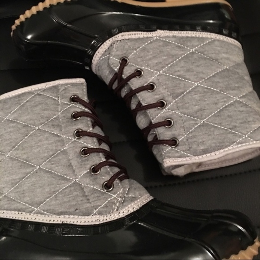 Quilted Duck Boots Gray - Picture 7 of 8